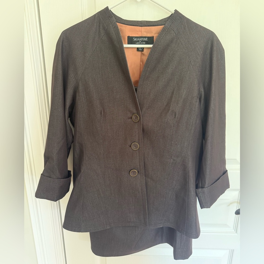Larry Levine Gray Blazer with Rolled Cuffs and skirt set